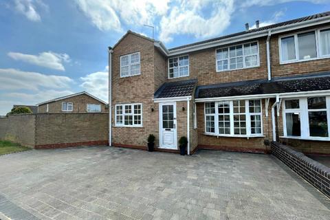 5 bedroom semi-detached house for sale