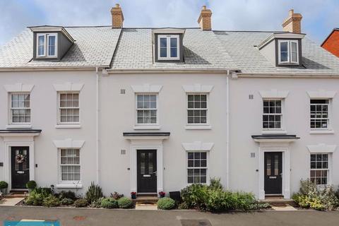 5 bedroom town house for sale