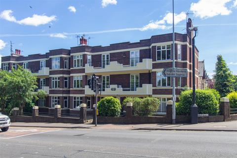 Penhill Road, Cardiff CF11 2 bed apartment for sale