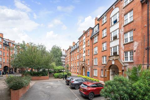 Vauxhall Bridge Road, London SW1V 2 bed flat for sale