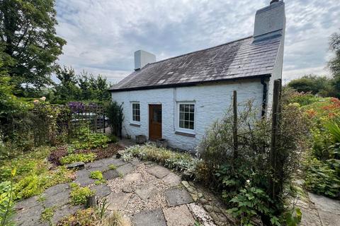 4 bedroom cottage for sale