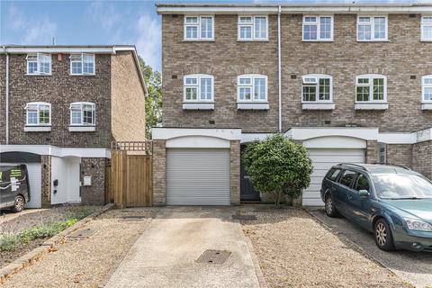 Avondale Road, Bromley, Kent, BR1 3 bed townhouse for sale