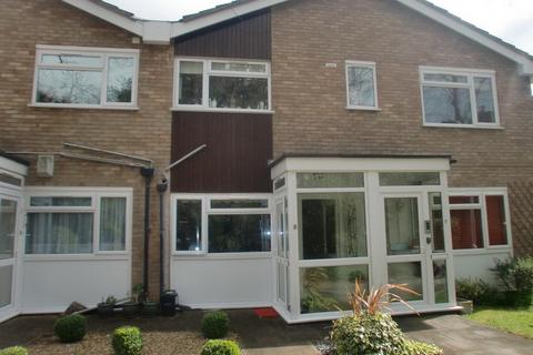 Hatch End,  Pinner,  HA5 2 bed maisonette for sale