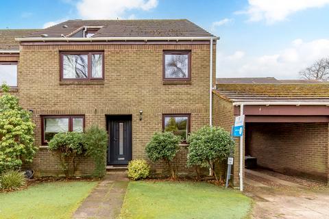 9 Gamekeeper's Park, Cramond, EH4 6PA 5 bed semi