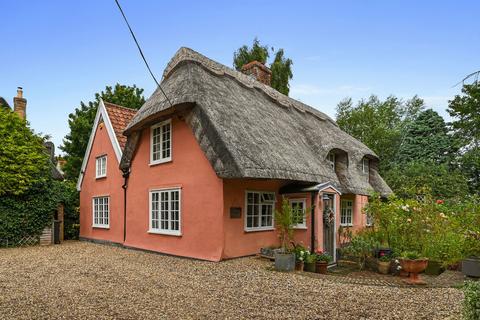 4 bedroom cottage for sale