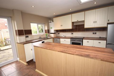 Bridge Street, Ormskirk L39 2 bed terraced house for sale