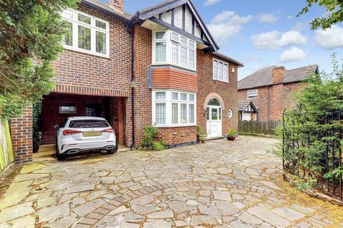 Marlborough Road, Woodthorpe NG5 6 bed detached house for sale