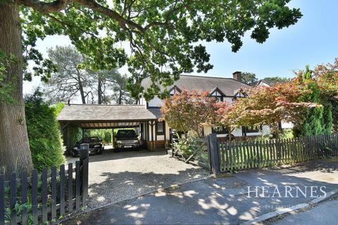 Pinewood Gardens, Ferndown, BH22 4 bed detached house for sale