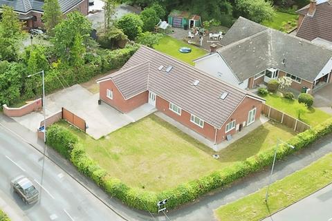 Styal Road, Cheadle SK8 6 bed bungalow for sale