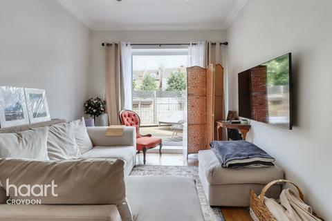 Selsdon Road, South Croydon 1 bed flat for sale