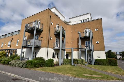 Pavillion Way, Weevil Lane, Gosport 2 bed flat for sale