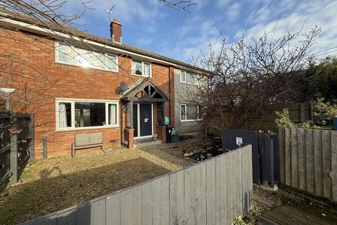 Orchard Drive, Aust, BS35 4 bed end of terrace house for sale