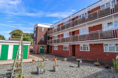 Mark Anthony Court, Hayling Island 2 bed flat for sale