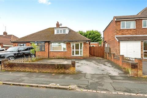 Heath Road, Hollywood, Worcestershire 2 bed bungalow for sale