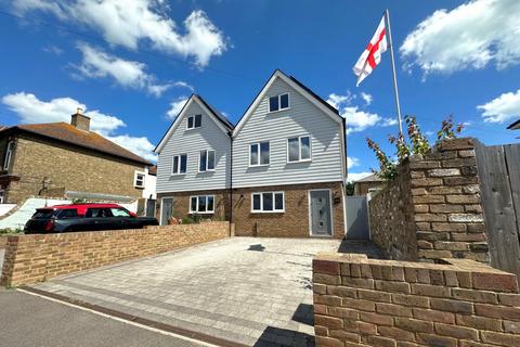 5 bedroom semi-detached house for sale