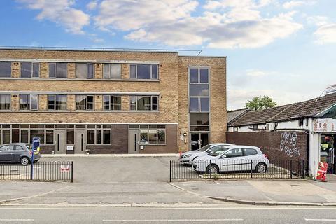 Station Road, West Drayton UB7 1 bed flat for sale