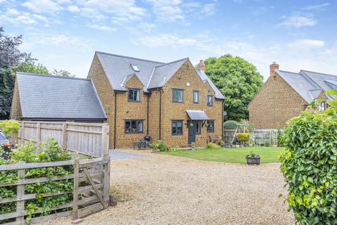 Banbury Lane Thorpe Mandeville... 4 bed detached house for sale