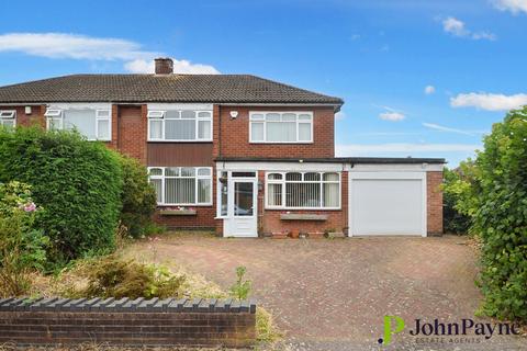 Arnold Avenue, Styvechale, Coventry, CV3 3 bed semi