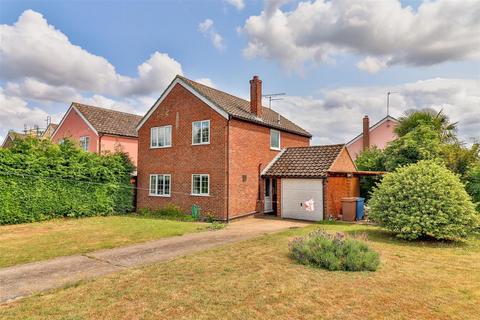 Ann Beaumont Way, Hadleigh, IP7 4 bed detached house for sale