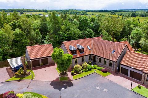Barns Court, East Whitburn 5 bed detached house for sale