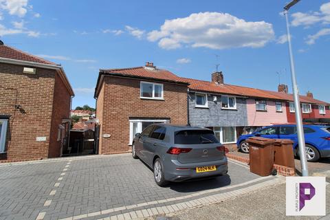 Carton Close, Rochester, Kent, ME1 3 bed end of terrace house for sale