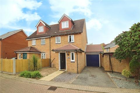 Spitfire Close, Ipswich, Suffolk 3 bed semi