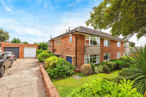 Hampton Court, Brandreth Road... 3 bed maisonette for sale