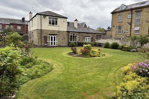 20 High Barn Close, Rochdale OL11 Property for sale