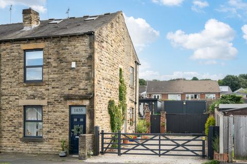 Bradford Road, Birstall, Batley 3 bed end of terrace house for sale