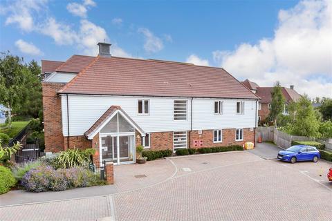 Smallhythe Road, Tenterden, Kent 2 bed ground floor flat for sale