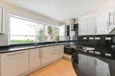 Eaton Row, London, SW1W 2 bed terraced house for sale