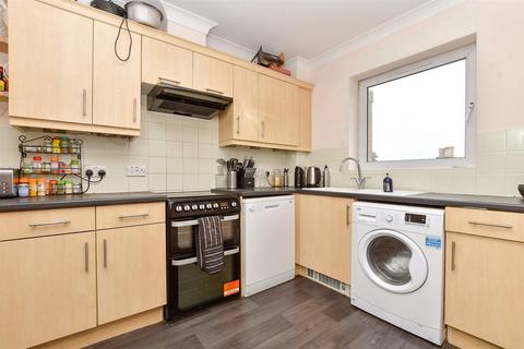 Melbourne Road, Wallington, Surrey 2 bed apartment for sale