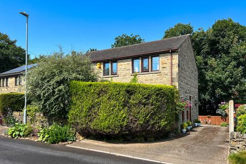 Butts Road, Huddersfield HD4 4 bed detached house for sale