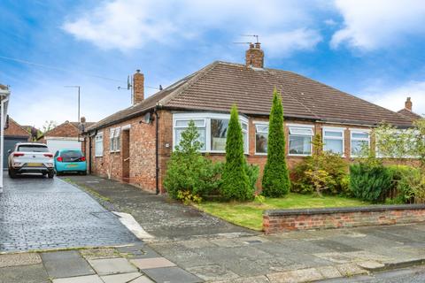 2 bedroom semi-detached bungalow for sale