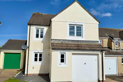 Talmena Avenue, Wadebridge, PL27 7RR 4 bed detached house for sale