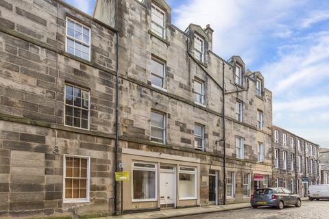 10 Dean Street, Stockbridge, EH4 1LW 3 bed duplex for sale