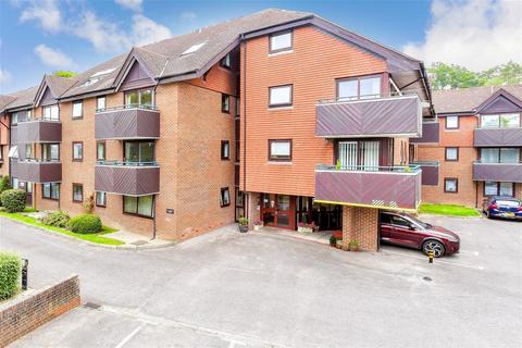 Sandhurst Road, Tunbridge Wells, Kent 2 bed flat for sale