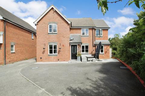 Thistle Drive, Whitstable 5 bed detached house for sale