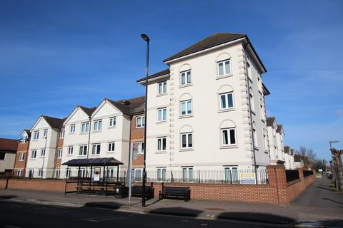 Parkland Grove, Ashford TW15 1 bed apartment for sale