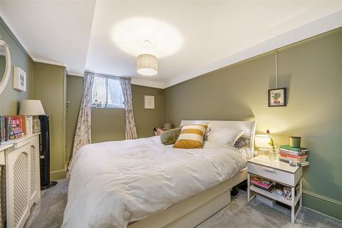 High Street, Penge, Bromley, SE20 1 bed flat for sale