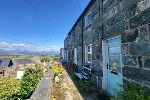 5 Porkington Terrace, Harlech 1 bed terraced house for sale
