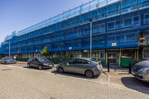 Snowshill Road, London E12 3 bed flat for sale