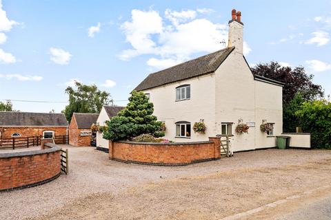 Derby DE74 4 bed farm house for sale