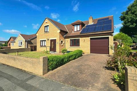 Rufford Close, Ingleby Barwick... 3 bed detached bungalow for sale