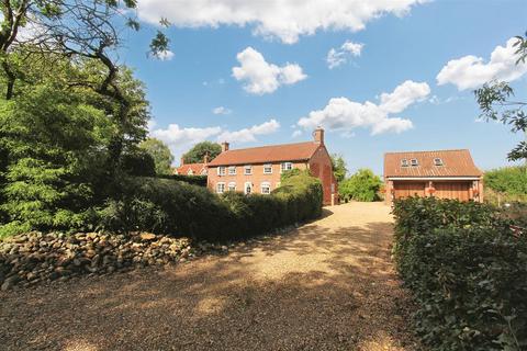 Goose Green, Wickmere 4 bed detached house for sale