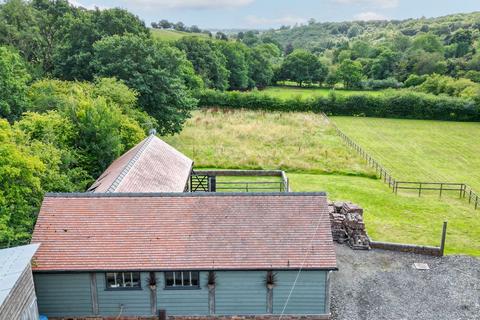 Spring Lane, Romsley, Halesowen, B62 0NA 2 bed barn conversion for sale