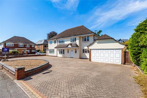 Dalewood Close, Emerson Park, RM11 6 bed detached house for sale
