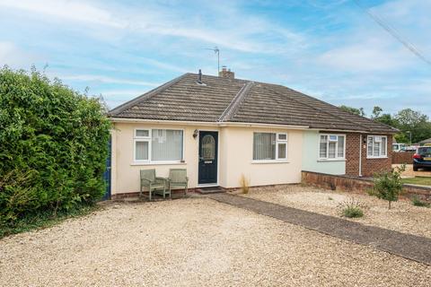 2 bedroom semi-detached bungalow for sale