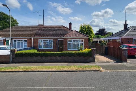 Portfields Road, Newport Pagnell 2 bed bungalow for sale