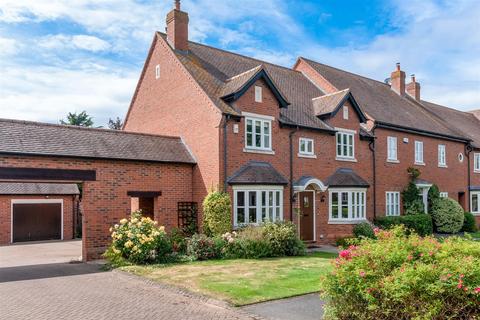 Oldborough Drive, Loxley, Warwick 4 bed semi